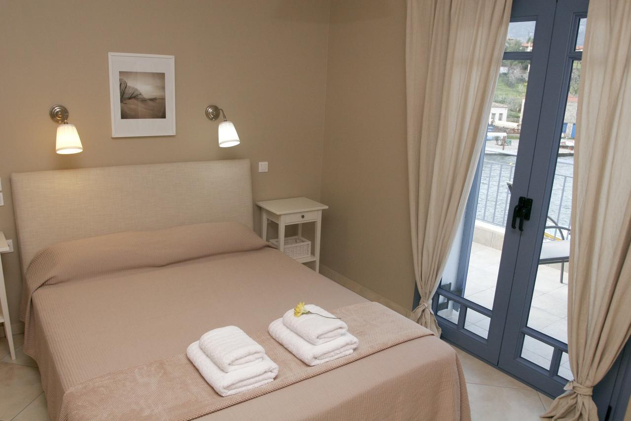 Boutique Hotel Iasmos Trizonía Екстериор снимка