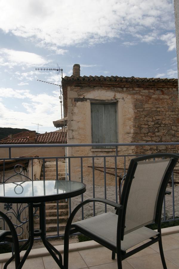 Boutique Hotel Iasmos Trizonía Екстериор снимка