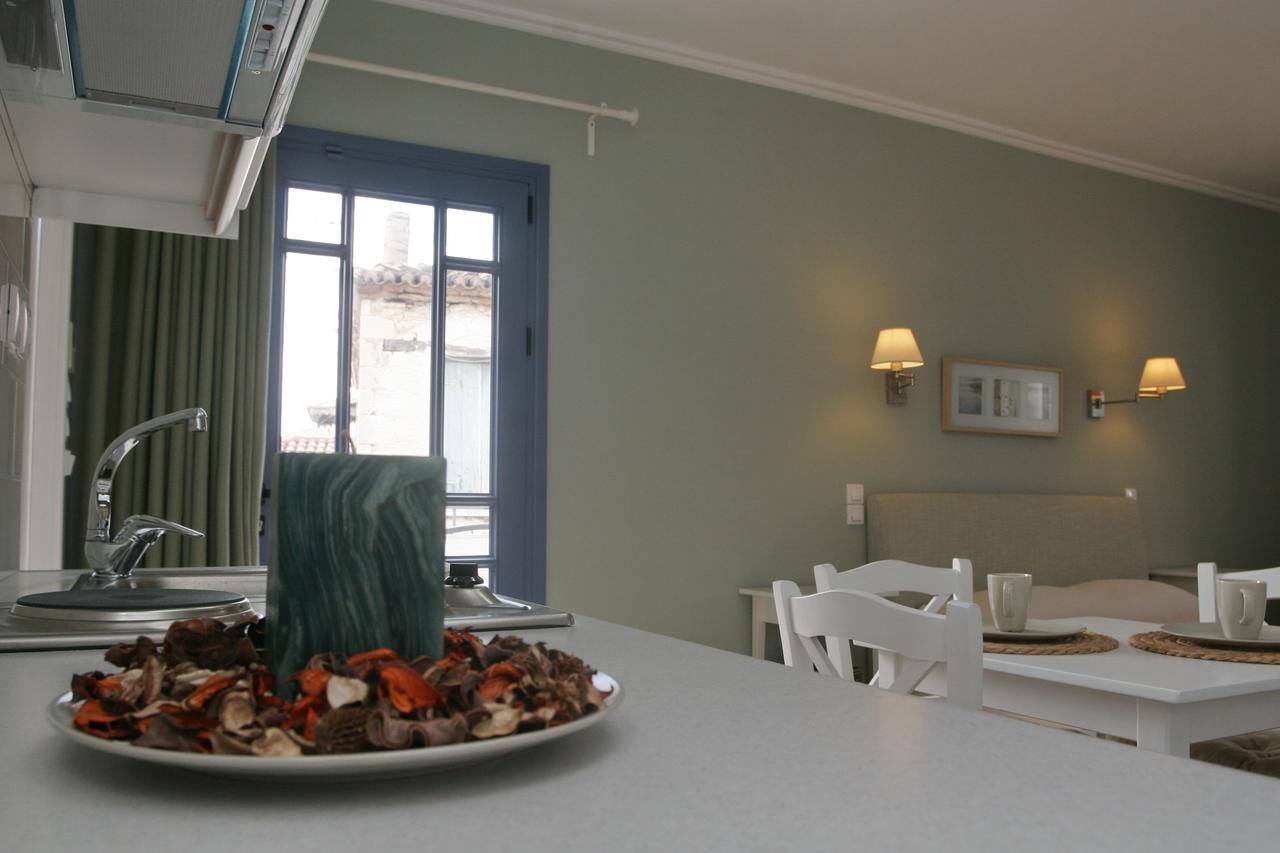 Boutique Hotel Iasmos Trizonía Екстериор снимка