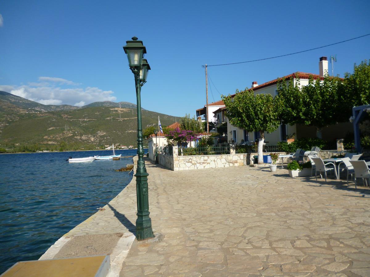 Boutique Hotel Iasmos Trizonía Екстериор снимка